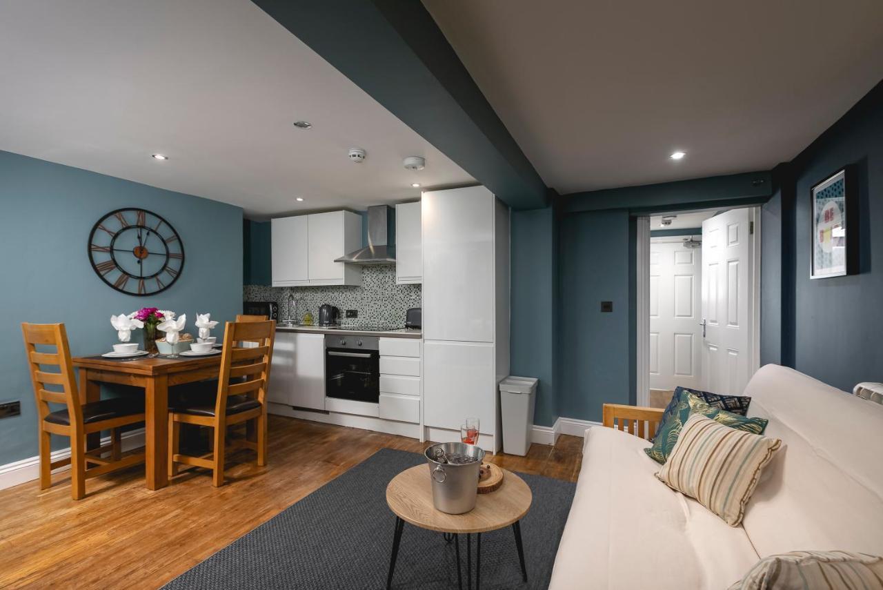 Brighton Beach 2Br Ap With Patio Appartement Buitenkant foto